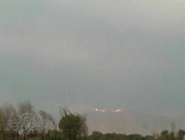 فوران مجدد آتش و دود در بهمئی/چرا مسئولان بهمئی برای تعیین حوزه منابع طبیعی برخورد دوگانه می کنند؟