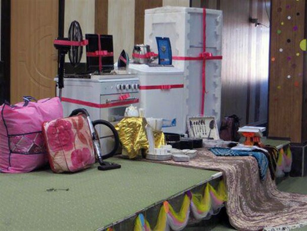 515 سری جهیزیه به زوج های نیازمند هرمزگان اهدا شد