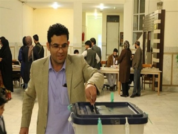 رأی مردم؛ دولت شفاف و پاسخگو/ کارنامه ضعیف تیم اقتصادی روحانی و وعده هایی که هیچ گاه عملی نشد