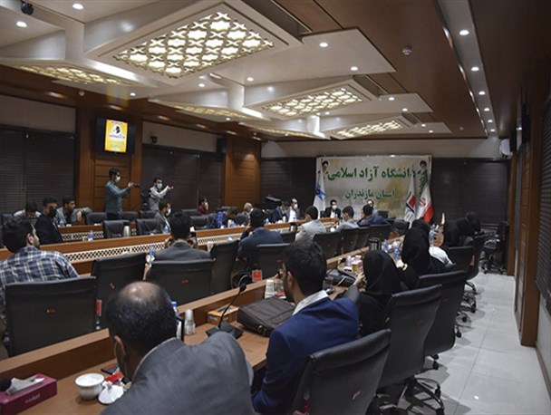 نشست تخصصی حقوق با محوریت «حضور حداکثری در انتخابات» در ساری
