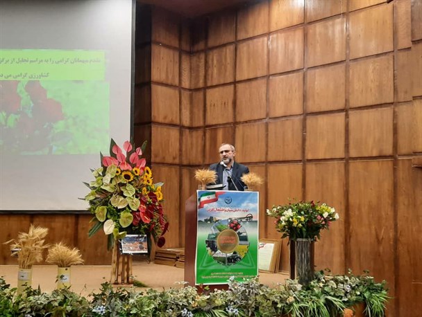 مرکزی چهاردهمین استان در اجرای طرح آزمایشی اصلاح یارانه نان/ ۸۰۰ نانوایی به پایانه‌های فروش سیستمی نان مجهز شدند