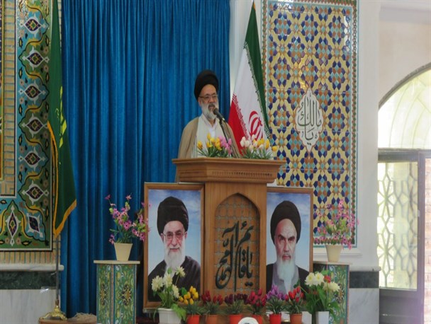 ضعف مدیریتی و بی تقوایی باعث به وجود آمدن حقوق های نامشروع شد