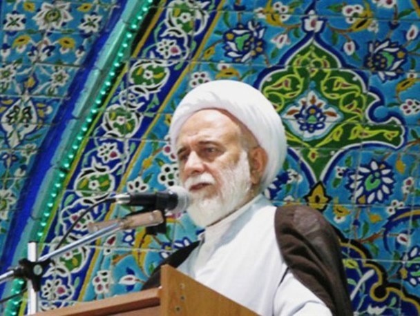 ادامه فعالیت صاحبان حقوق های نجومی، موجب خدشه در نظام اسلامی می شوند