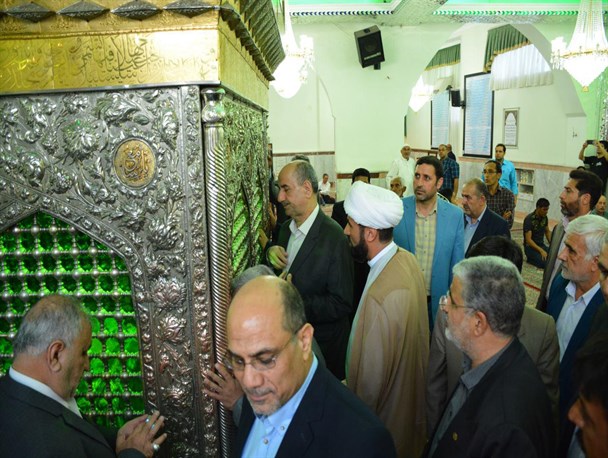تشرف معاون امنیتى وزیر کشور عراق به آستان مقدس امامزادگان یاسر(ع) و ناصر(ع) طرقبه