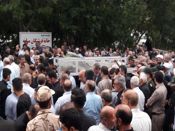مراسم تدفین پیکر پدر شهید جمشید سرانجام در میانه برگزار شد+تصاویر