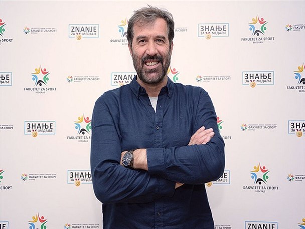 وویوویچ: می‌خواهیم در بازی‌های هم‌بستگی اسلامی مدال بگیریم/ فعلاً فقط حضور ۴ بازیکن در تیم ملی هندبال قطعی شده؛ همه را به یک چشم می‌بینم