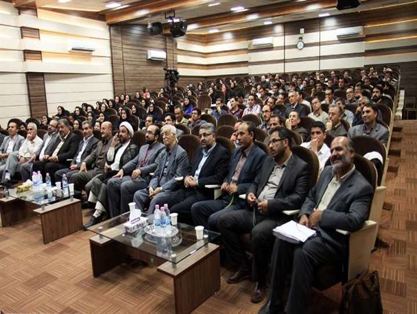 نگاهی انتقادی به عملکرد خبرنگاران و مدیران کردستان