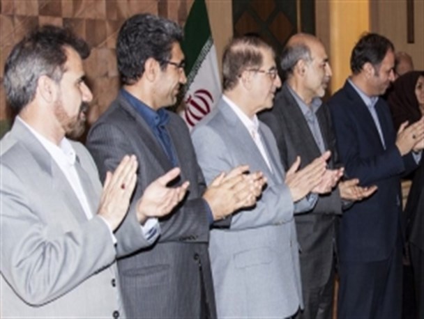 بشنو از «نی» چون جای خبرنگارها حکایت می کند/ استاندار و منش با صفایی که مجال سخن به کسی نداد