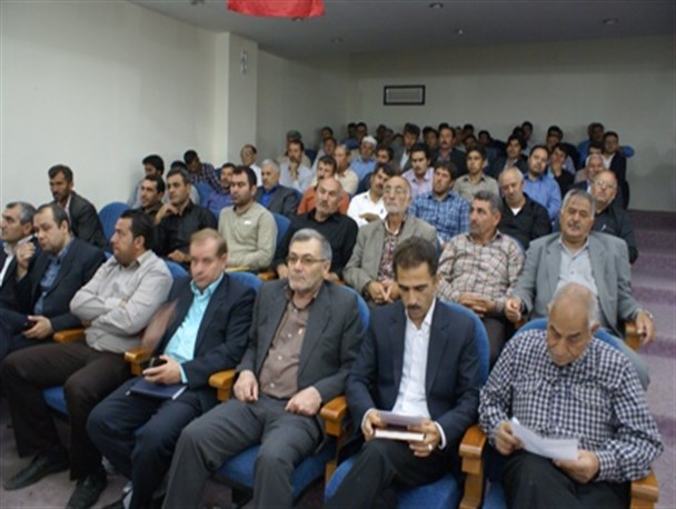 نشست استاندار خراسان شمالی با شوراها ی شهر و روستا و دهیاران مانه وسملقان
