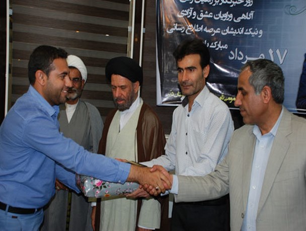 خبرنگاران دیری تجلیل شدند