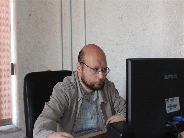 جدی ترین خبرنگار اردبیل+عکس