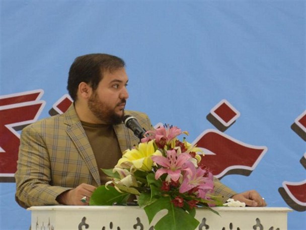 انتقاد بی پرده یک روزنامه نگار(مسلم معین) به استاندار کرمانشاه/ تکلیف فیش حقوقی نجومی شما در صندوق توسعه ملی چه شد؟/ کشیده شدن حاشیه های سفر روحانی به کرمانشاه به روز خبرنگار