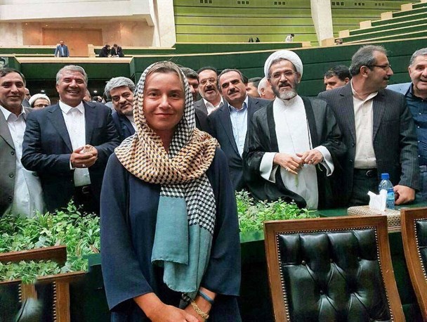 مو سپید و نماینده ندید بدید/طنزنامه
