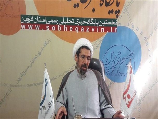 اصحاب رسانه باید رنگ ‌و بوی انقلابی و انقلابی‌گری داشته باشند