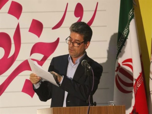 رونمایی استاندار آذربایجان‌غربی از اسناد مخفی باندهای فساد سوخت/ اصحاب رسانه یاری‌گر دولت در مبارزه با فساد باشند