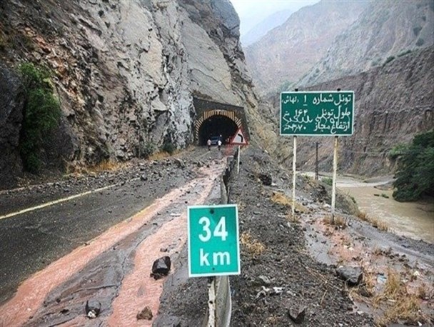 16 نقطه حادثه خیز در محور کرچ - چالوس شناسایی شد/ عمده نقاط در ورودی و خروجی تونل ها است