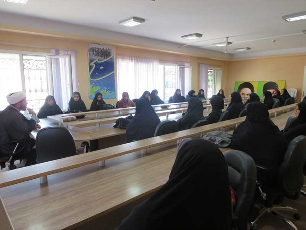 ترویج سبک زندگی اسلامی بهترین راه مقابله با تهاجم فرهنگی دشمن است