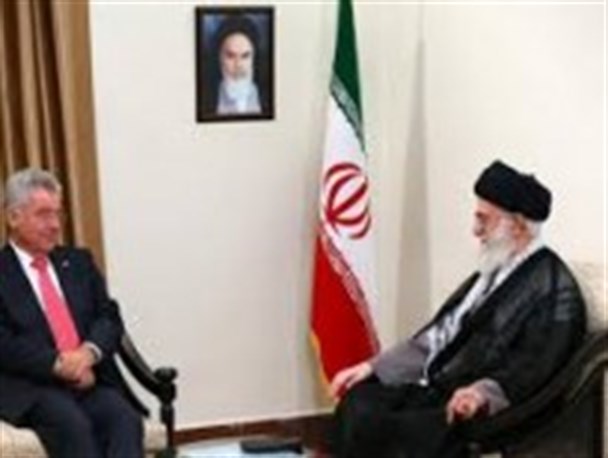 جروزالم پست: مورد انتقاد قرار گرفتن رئیس جمهور اتریش به دلیل دیدار با مقام معظم رهبری