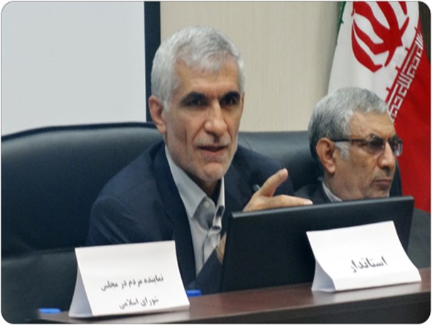 استاندار فارس:خودتان تلاش کنید منتظر دولت نباشید
