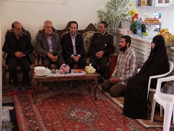 دیدار خبرنگاران جهادی رسانه های کشوری با خانواده شهید طلیسچی