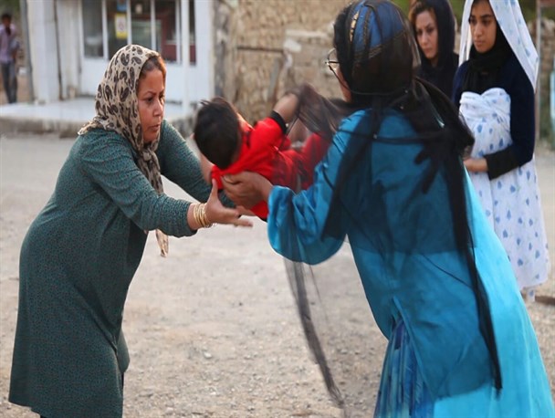 "رُقیِه " ،مستند کودکی چشم زده درگچساران+تصاویر
