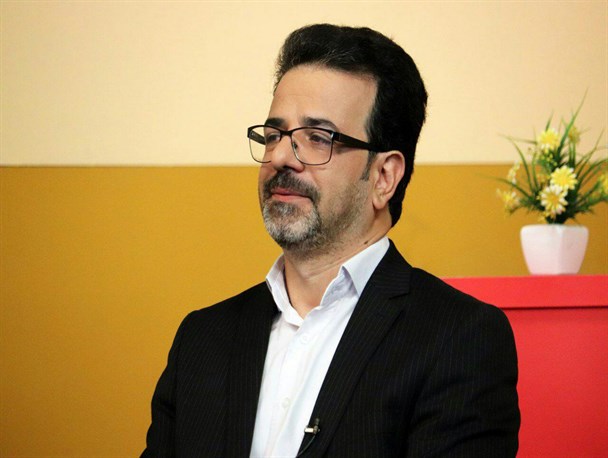 وابستگی اثر گذاری نوشت افزارها به شخصیت پردازی قهرمان های داستانی