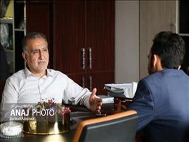 پوری‌حسینی باید به‌خاطر واگذاری ماشین‌سازی تبریز به نااهل پاسخگو باشد/ رئیس‌جمهور نمایندگان استان را سر کار گذاشت!