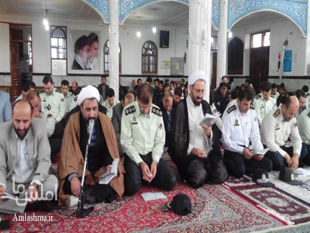 برگزاری مراسم زیارت عاشورا به مناسبت هفته نیروی انتظامی در املش /گزارش تصویری