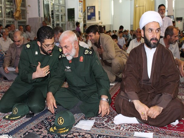 عکس یادگاری سردار همدانی با فرمانده سپاه اشتهارد+عکس