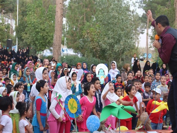 جشن لبخندکودکی در قاین