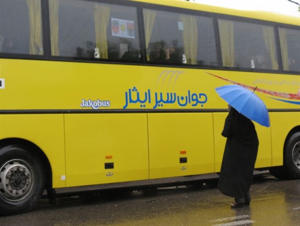 350دانش‌آموز دختر از صومعه‌سرا به مناطق عملیاتی شمالغرب کشور اعزام شدند