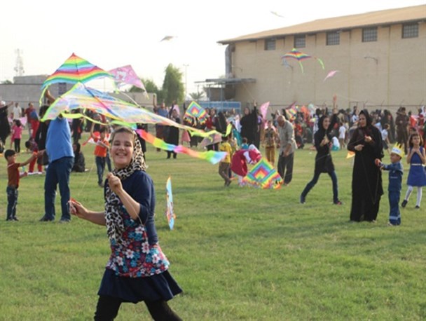 جشن بادبادک ها در دشتستان+تصاویر