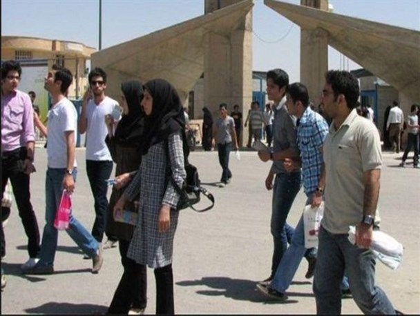 پای تبلیغات برای جذب دانشجو به نماز جمعه سنندج هم کشیده شد