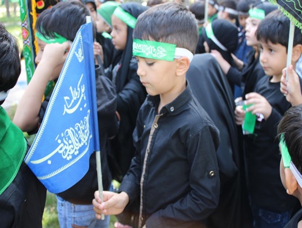 مراسم روز جهانی کودک  با عزاداری کودکان قرچک برگزار شد+ تصاویر