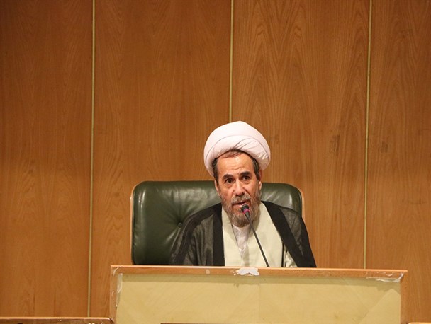اقامه امر به معروف و نهی از منکر مایه استقرار تمامی ارزش‎ها در جامعه است/ منکرات فقط در بی‎حجابی خلاصه نمی‎شود
