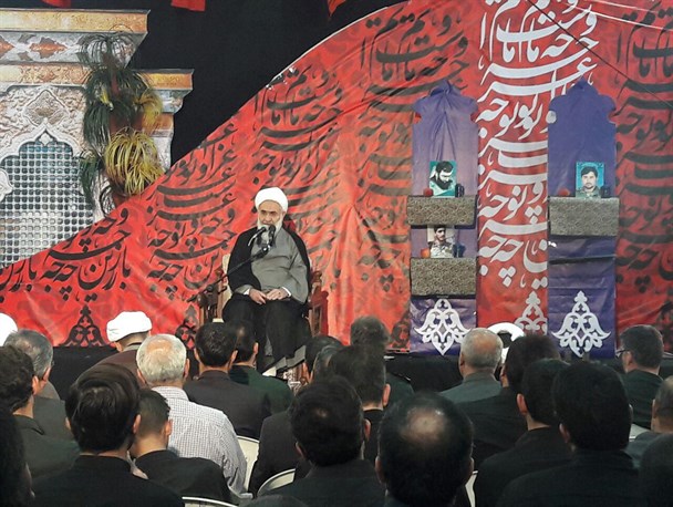 زیر سوال بردن توان نظامی کشور همسویی با دشمنان است/ عده‌ای از روی جهالت و حماقت می‌گویند نیازی به صنایع موشکی نداریم