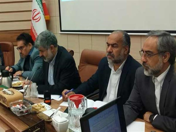 انتقادات مردم را توهین تلقی نکنید