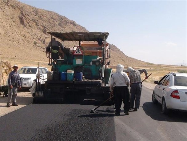 آغاز عملیات اجرایی فاز دوم روکش آسفالت جاده گیلانغرب به سرپلذهاب