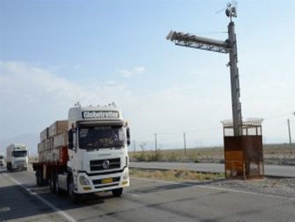 جایگاه نخست هرمزگان در زمینه ترانزیت کالا/ 1.5میلیون کالا از بندرعباس به مرزهای کشور ترانزیت شد