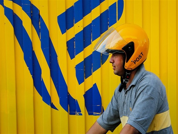 بهره مندی روزانه ۱۳هزار نفر از خدمات پستی در استان مرکزی/ پست استان مرکزی پیشتاز در کیفیت ارائه خدمات در کشور