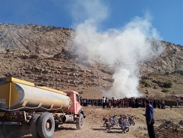 آتش سوزی محل نگهداری دام در شهرستان لنده+تصاویر