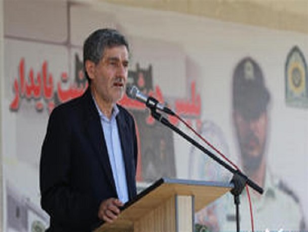 صبوری و مهربانی نیروی انتظامی به افزایش آرامش و اعتماد در جامعه کمک می‌کند