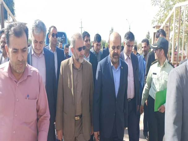وزیر راه و شهرسازی وارد استان مرکزی شد