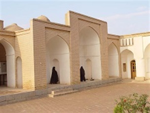 ‫آرامگاه عالم ایرانی در مه ولات نیازمند توجه مسئولان‬+ تصاویر‬