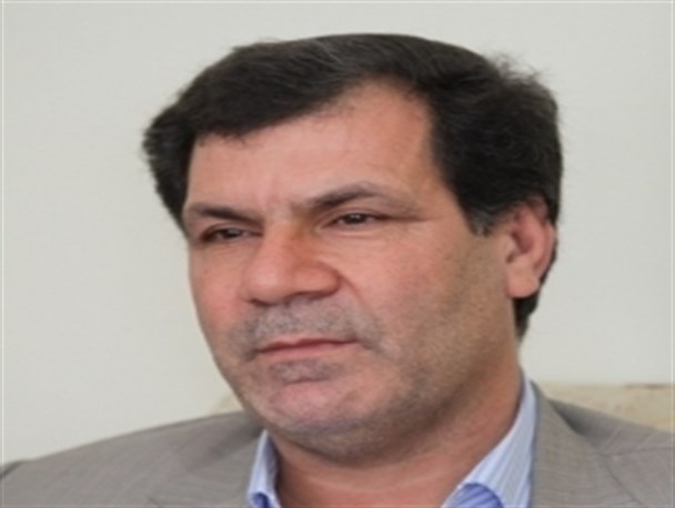 دولت قیمت نفت را بر اساس تقاضا و تغییرات منطقه تعیین کند/ بودجه غیر واقعی به اقتصاد کشور ضربه می زند