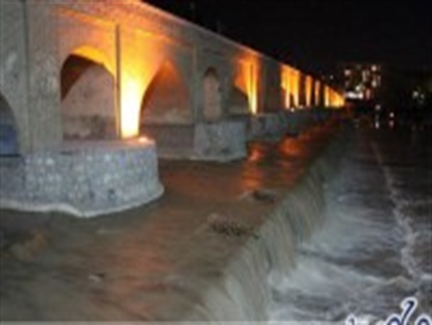 مصوبات شورای عالی آب بدون اجرا بی نتیجه است/ آب کشت پاییزه برای صنایع دخلی ندارد