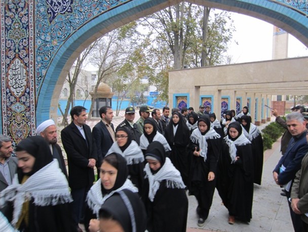دانش آموزان دختر پارس آباد راهی مناطق عملیاتی شمال غرب کشور شدند+تصاویر