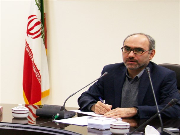 یکی از راه های کم شدن مشکلات جامعه را در گرو نزدیک شدن دانشگاه و رسانه است