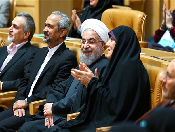 فعالان سیاسی زن ابزاری برای رسیدن اصلاح طلبان به قدرت