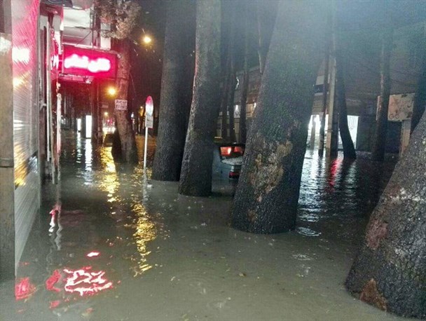 سیل خرم آباد هشداری برای لرستان
